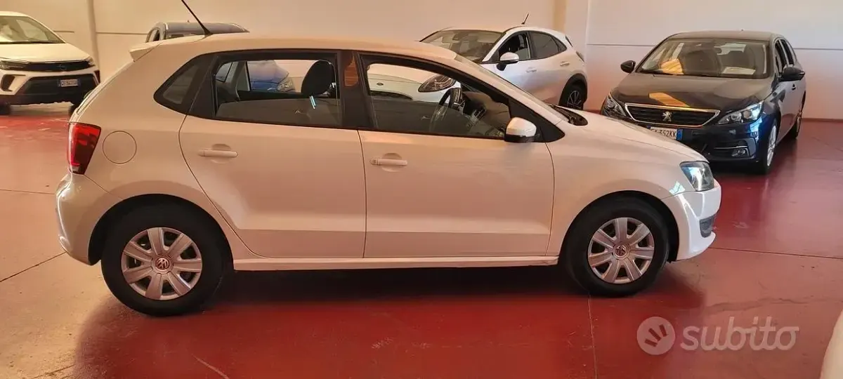 Usata VW Polo Comfortline 75 CV (55 kW) 2013 Bianco Utilitaria
