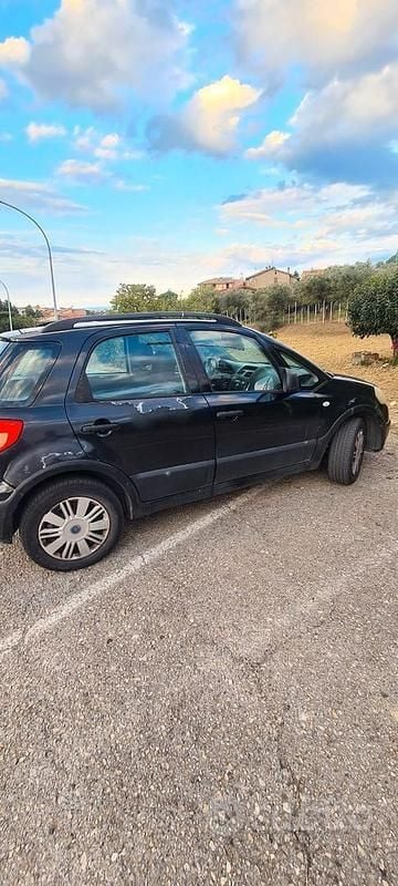Usata Fiat Sedici 120 CV (88 kW) 2009 SUV