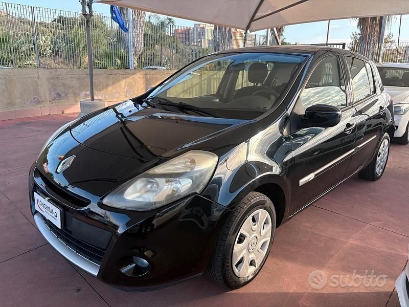 Usata Renault Clio IV 75 CV (55 kW) 2013 Nero Berlina