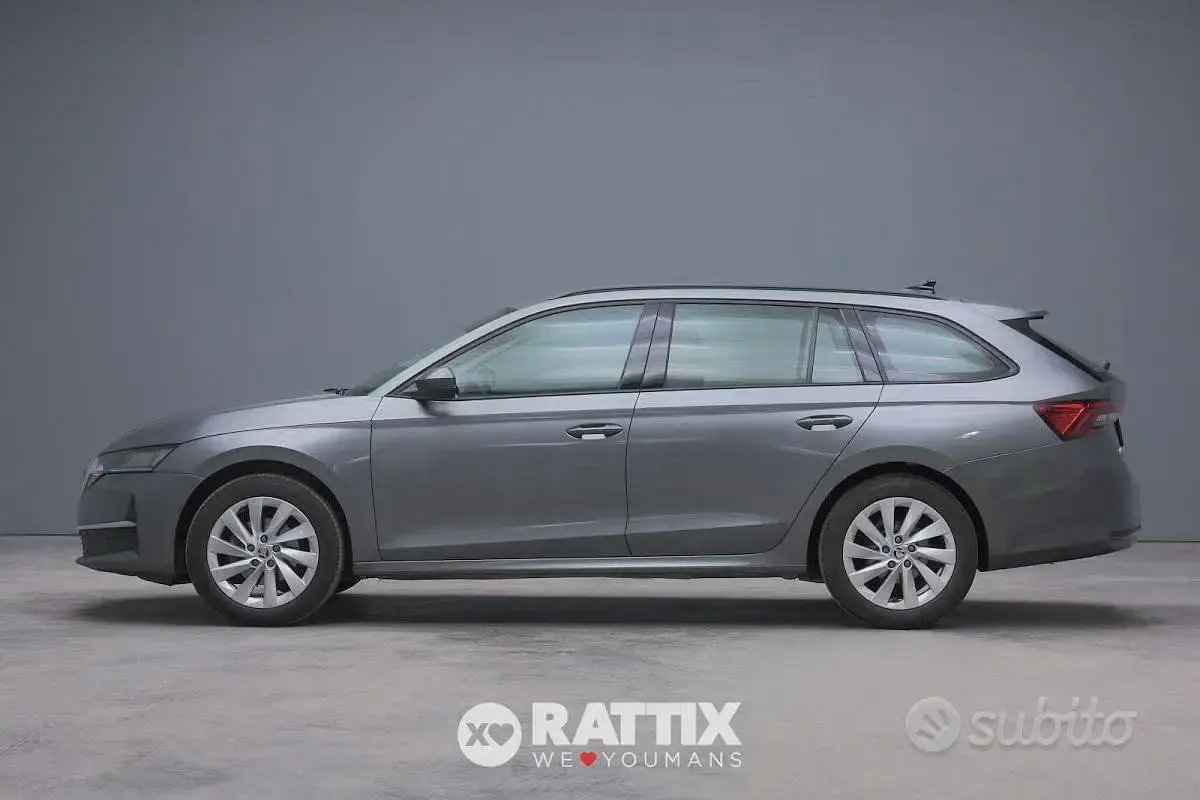 Usata Skoda Octavia Selection 150 CV (110 kW) 2024 Grigio graphite metalizzato Station wagon