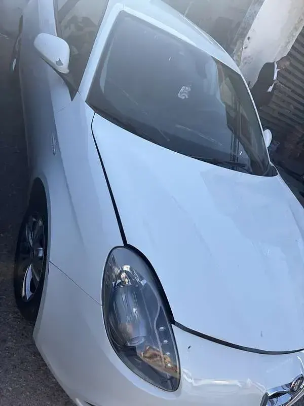 Usata Alfa Romeo Giulietta Veloce 105 CV (77 kW) 2014 Utilitaria