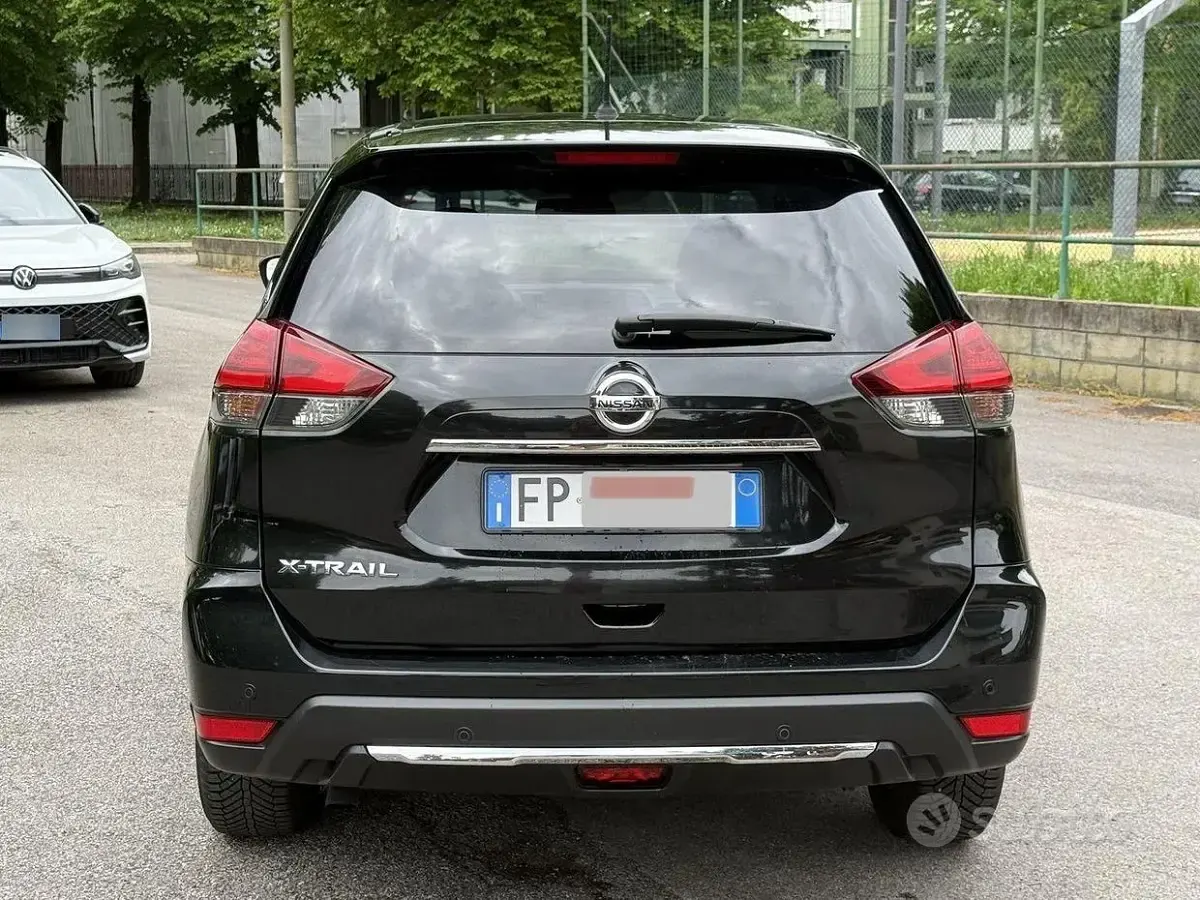 Usata Nissan X-Trail Acenta 131 CV (96 kW) 2018 Nero SUV