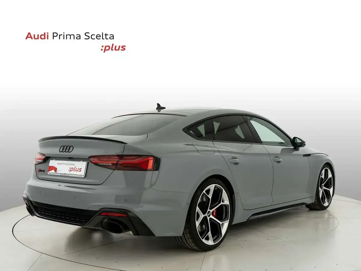 Nuova Audi RS5 Sportback Performance 470 CV (345 kW) 2025 Grigio Berlina