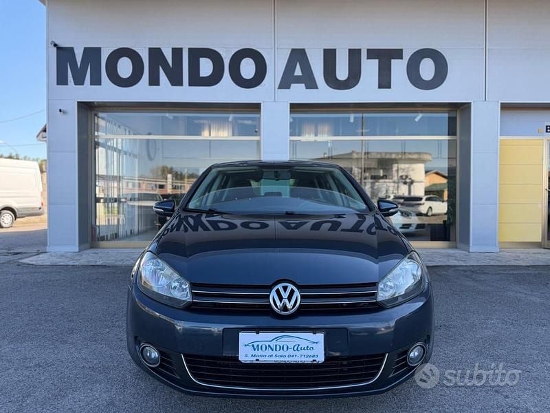 Usata VW Golf VI Highline 105 CV (77 kW) 2011 Blu Utilitaria