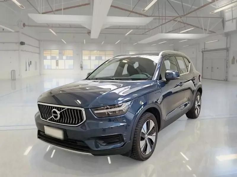 Usata Volvo XC40 129 CV (94 kW) 2022 Grigio SUV