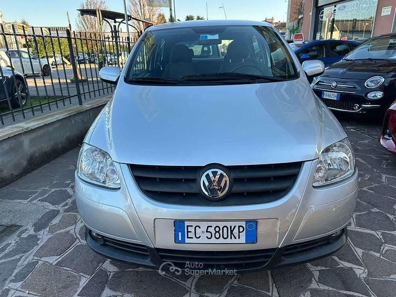 Argento Usata 2010 VW Fox Sportline Due volumi | 4200 € (Super prezzo) - Immagine 1/4