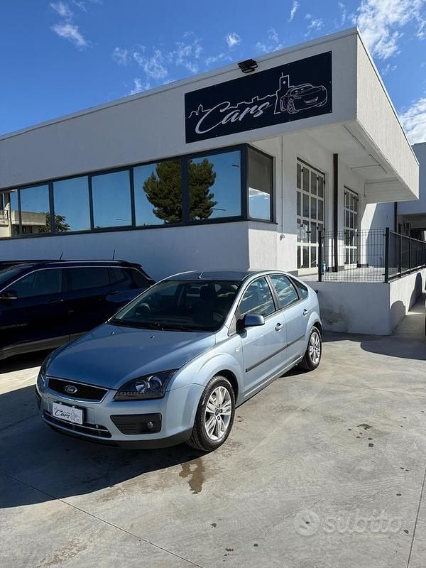 Usata Ford Focus 90 CV (66 kW) 2006 Blu Berlina