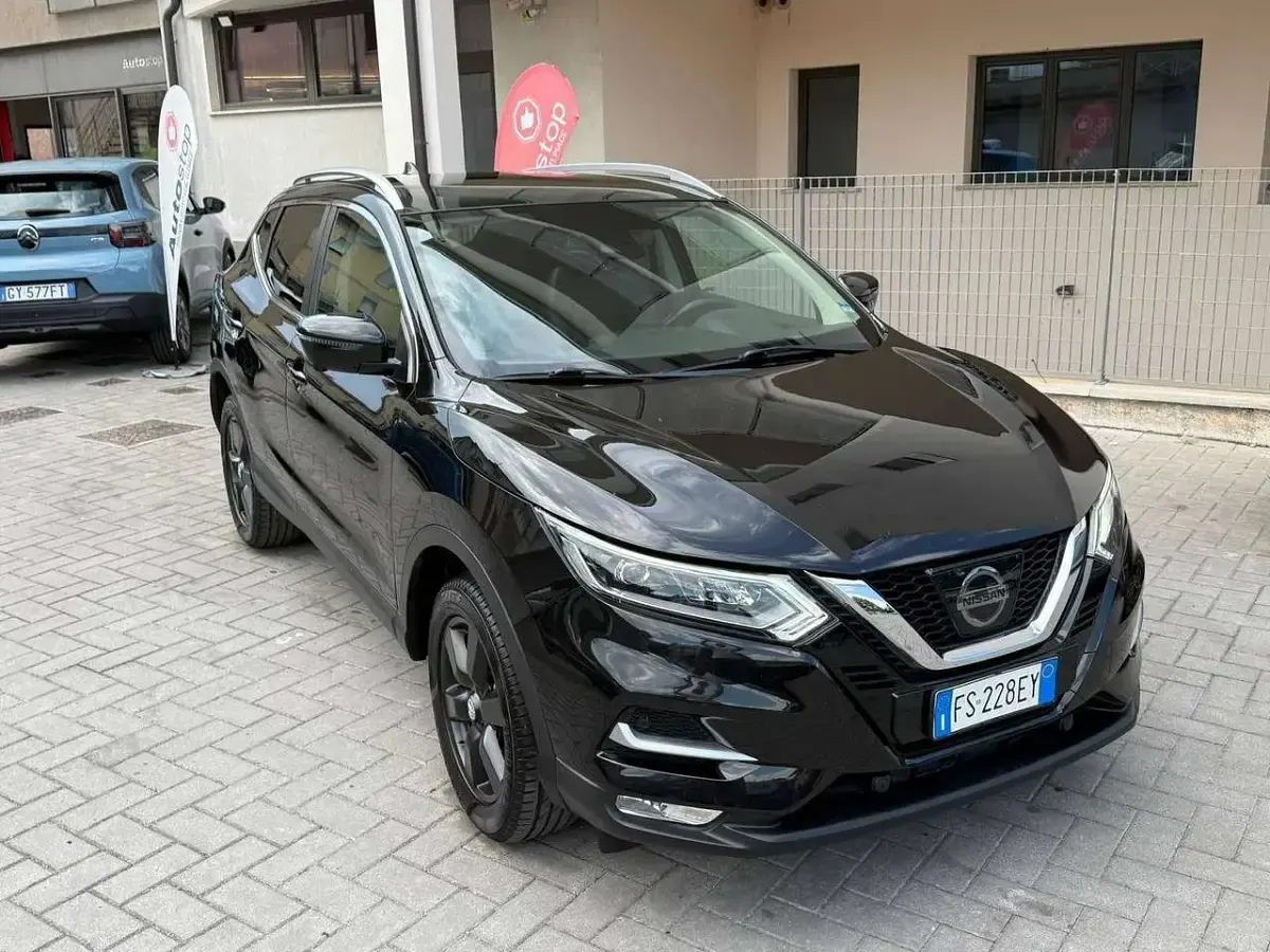 Usata Nissan Qashqai Tekna 110 CV (80 kW) 2018 Nero SUV