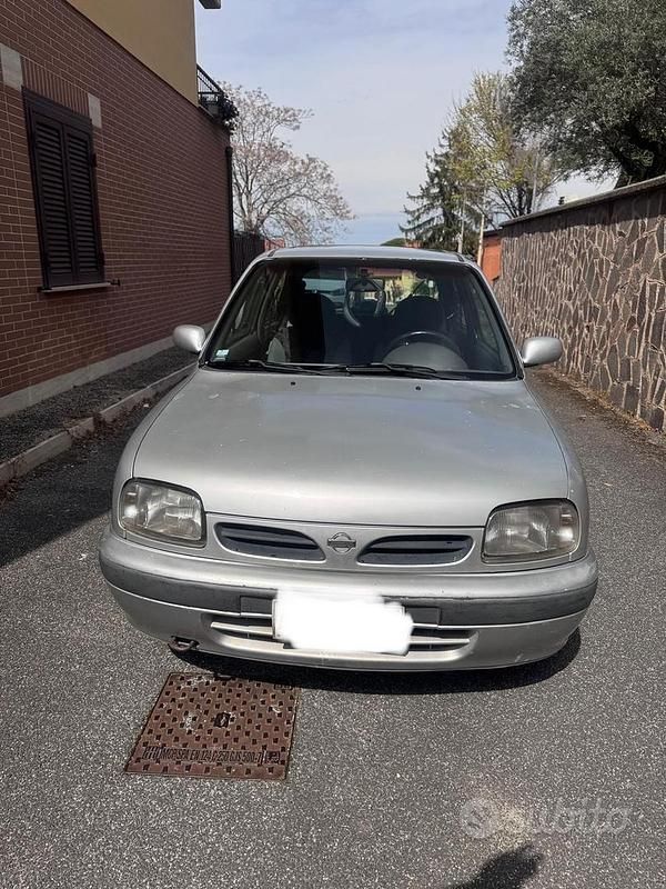 Usata Nissan Micra 75 CV (55 kW) 1996 Grigio Utilitaria