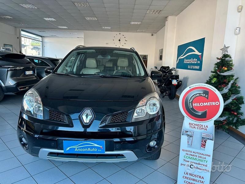 Usado Renault Koleos 175 CV (128 kW) 2009 Negro SUV