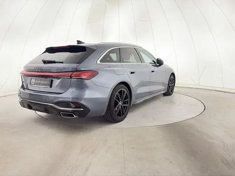 Usata Audi A5 204 CV (150 kW) 2025 Grigio Station wagon