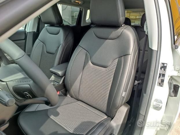 Usata Audi A1 Sport 90 CV (66 kW) 2018 Blu metallizzato Utilitaria