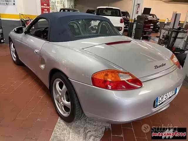 Usata Porsche Boxster 204 CV (150 kW) 1999 Grigio Cabrio