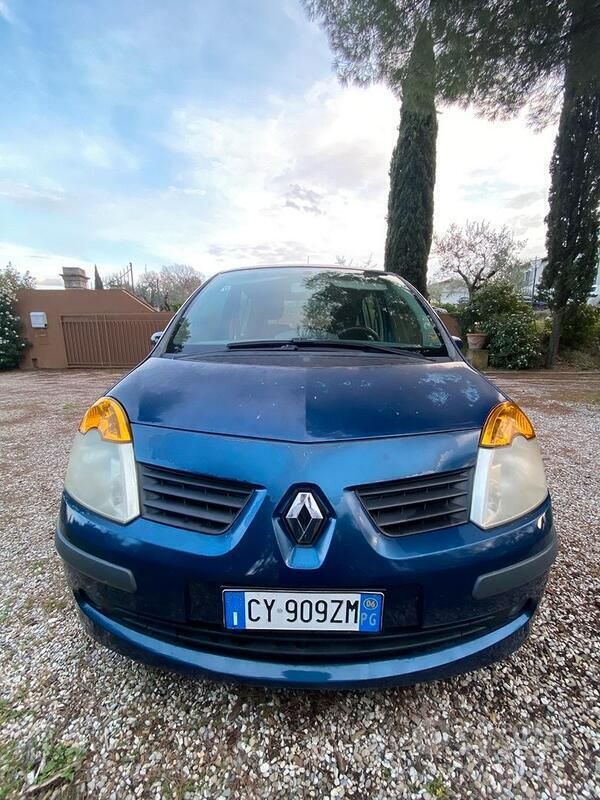 Usata 2006 Renault Modus Monovolume | 1500 € (Ottimo prezzo) - Immagine 1/4