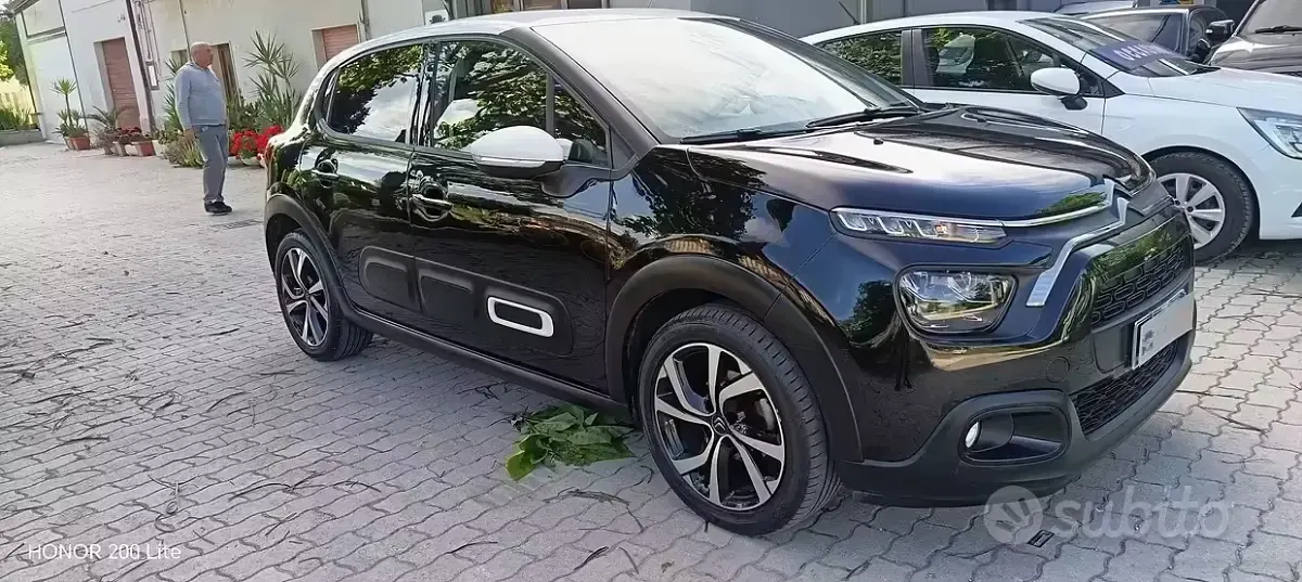 Usata Citroën C3 PureTech 110 CV (80 kW) 2022 Nero Utilitaria