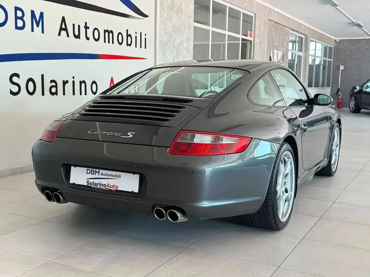 Usata Porsche 997 355 CV (261 kW) 2007 Grigio Coupé