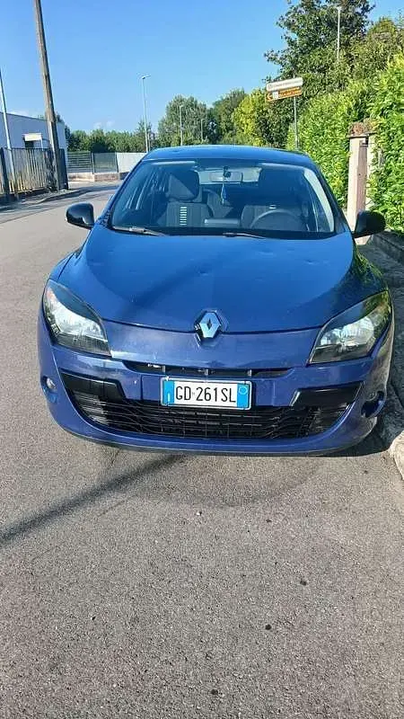 Usata Renault Mégane GrandTour 110 CV (80 kW) 2012 Bluazzurro Station wagon