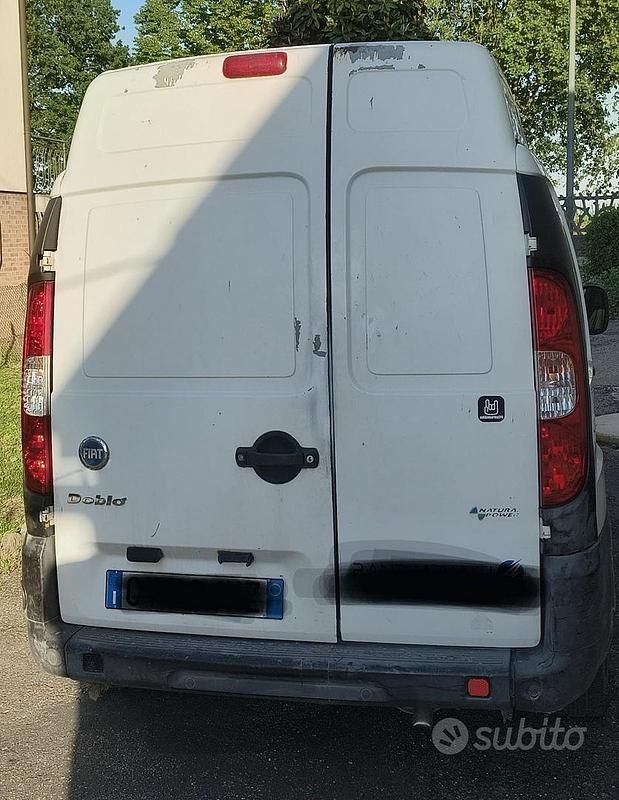 Usata Fiat Doblò 103 CV (75 kW) 2007 Monovolume