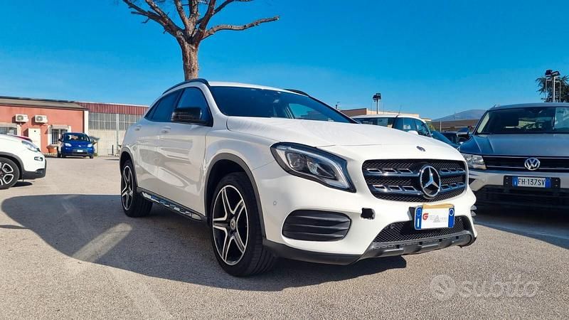 Usata Mercedes GLA200 Premium 136 CV (100 kW) 2019 Bianco SUV