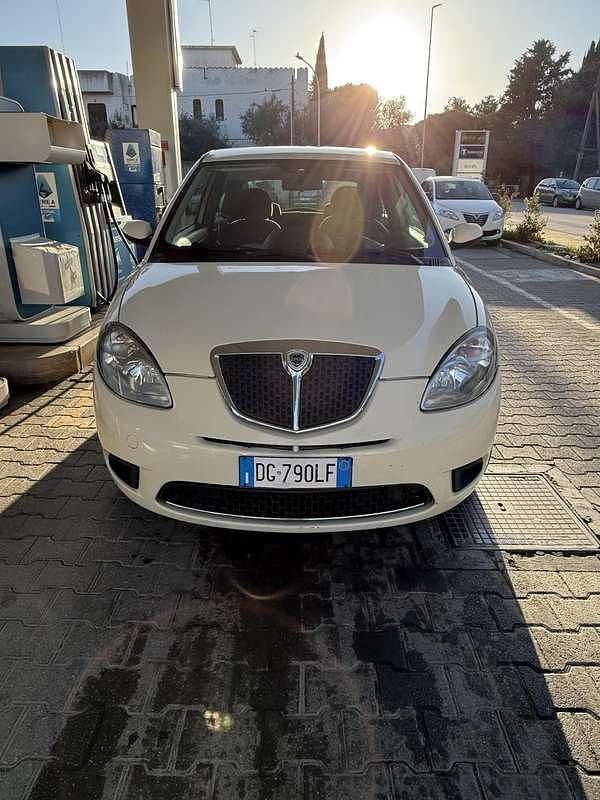 Usata Lancia Ypsilon 60 CV (44 kW) 2007 Utilitaria