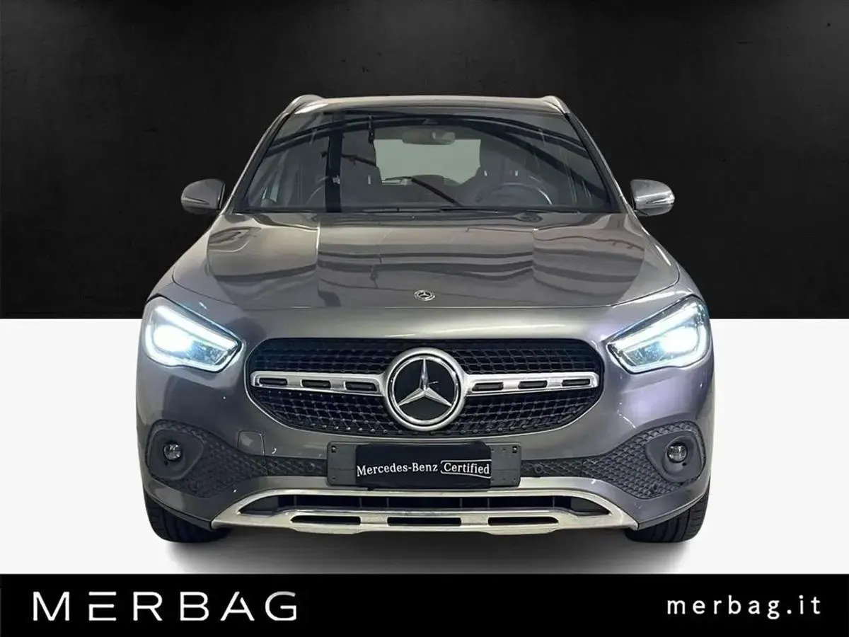 Usata Mercedes GLA200 163 CV (119 kW) 2021 Grigio SUV