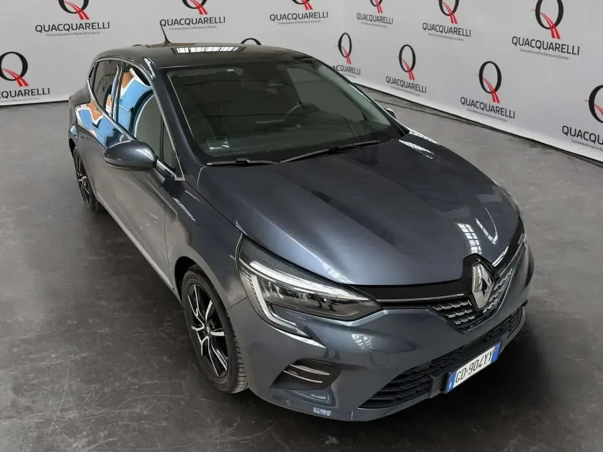 Usata Renault Clio V Intens 140 CV (102 kW) 2021 Grigio Berlina