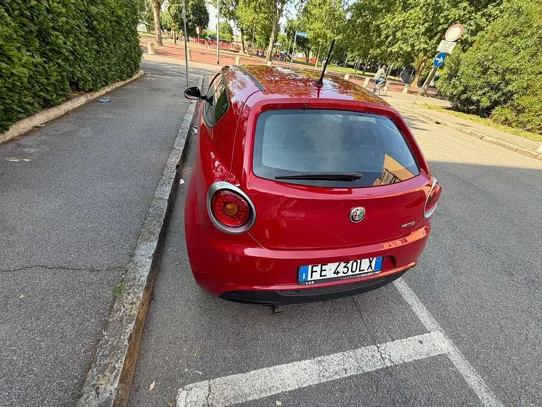 Second-hand Alfa Romeo MiTo 77 CP (56 kW) 2016 Roșu Hatchback