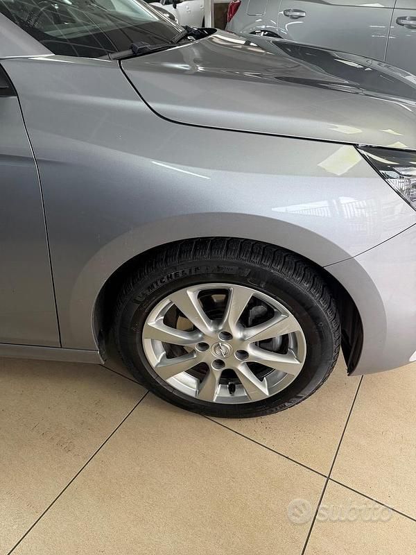 Usata Opel Corsa Edition 101 CV (74 kW) 2020 Grigio Utilitaria