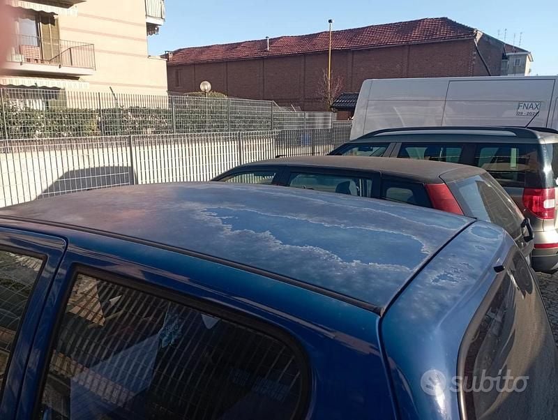 Usata Fiat 600 2000 Blu Berlina