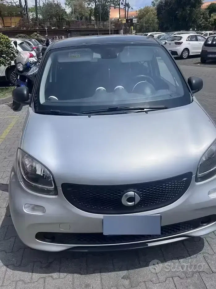 Usata Smart ForFour 71 CV (52 kW) 2015 Grigio Utilitaria