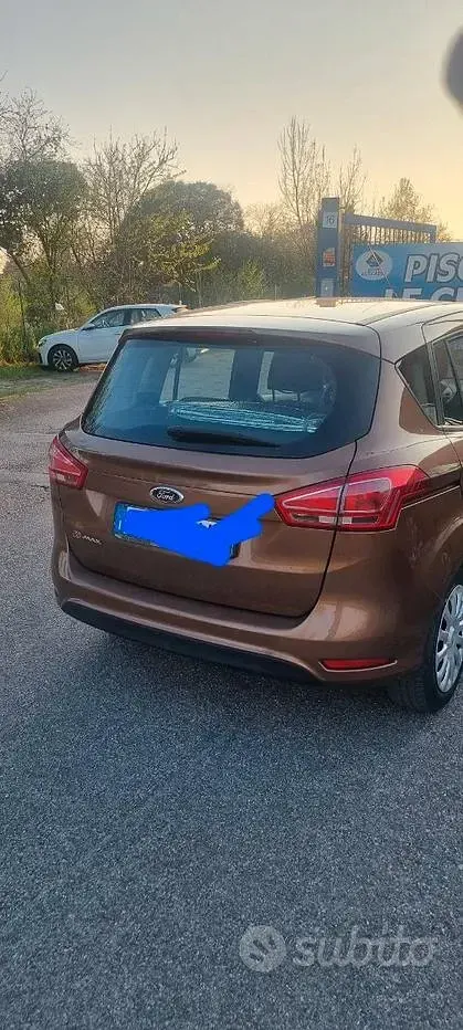 Usata Ford B-MAX 90 CV (66 kW) 2015 Marrone Monovolume