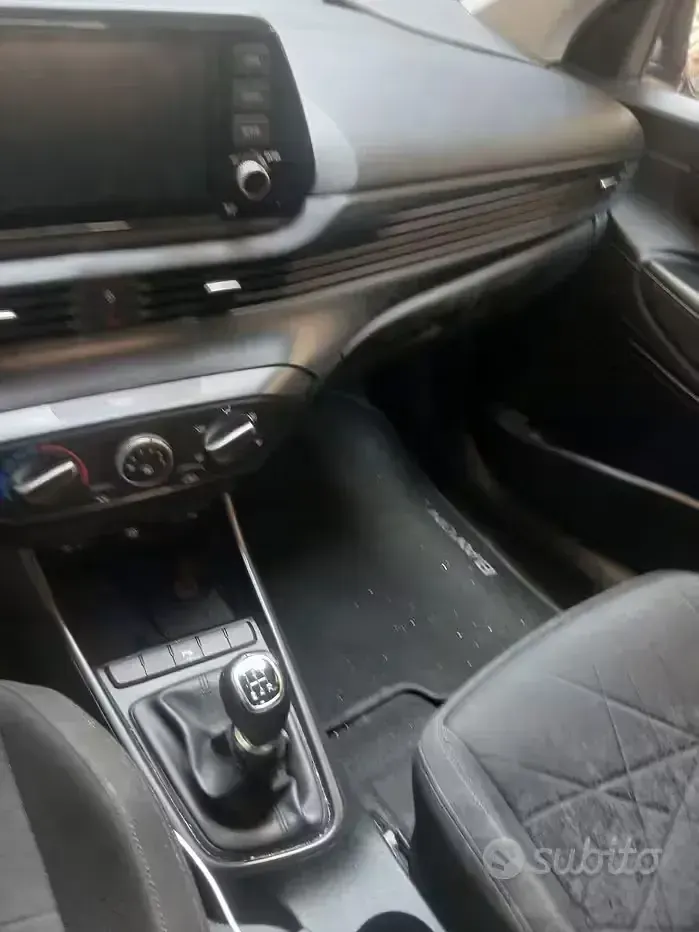 Usata Hyundai Bayon 84 CV (61 kW) 2023 Nero SUV
