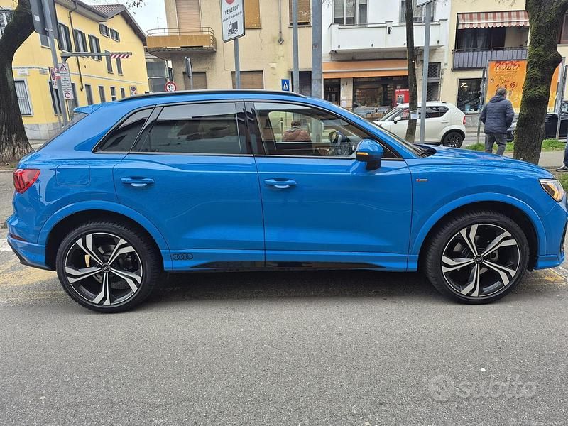 Usata Audi Q3 Comfort 149 CV (109 kW) 2023 Blu SUV