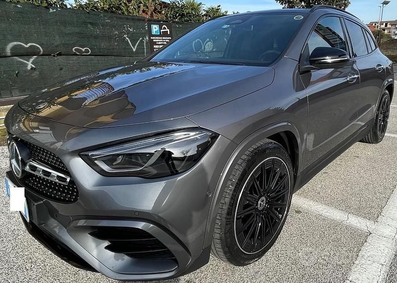 Usata Mercedes GLA200 AMG 150 CV (110 kW) 2023 Grigio SUV