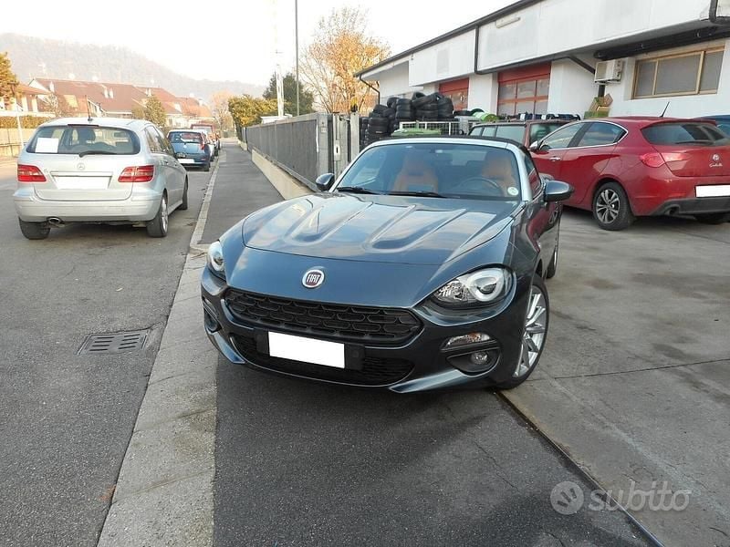 Usata Fiat 124 Spider 140 CV (102 kW) 2017 Grigio Cabrio