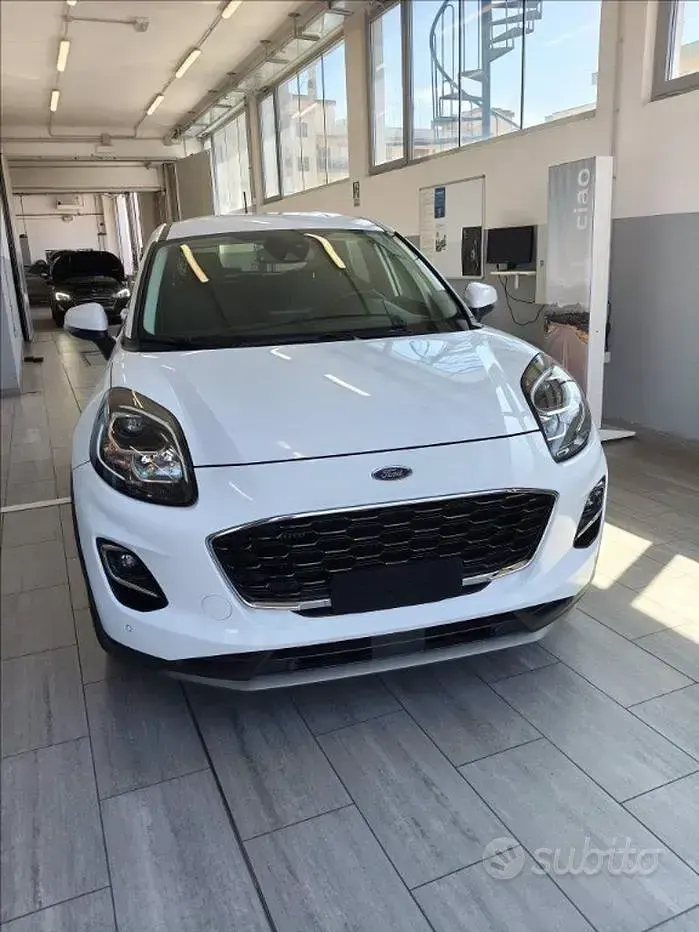 Usata Ford Puma Titanium 125 CV (91 kW) 2023 Bianco frozen SUV