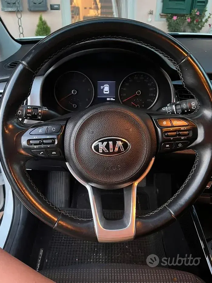 Usata Kia Stonic 2018 Bianco SUV