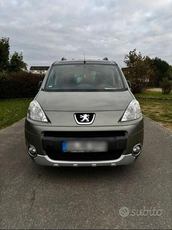 Usata Peugeot Partner Outdoor 2011 Monovolume