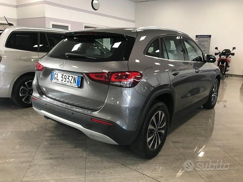 Usata Mercedes GLA250 Business 160 CV (117 kW) 2022 Grigio SUV