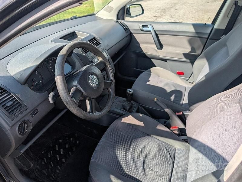 Usata VW Polo Comfortline 64 CV (47 kW) 2007 Nero Utilitaria