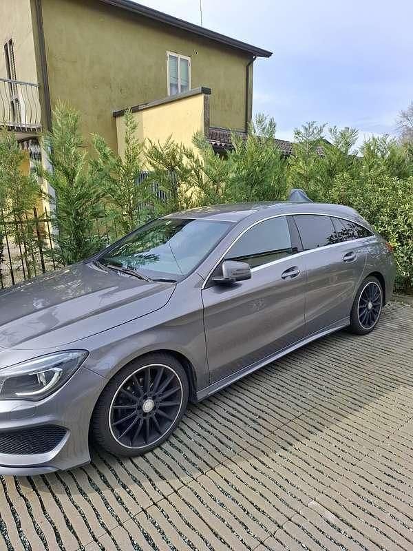 Usata Mercedes CLA200 Shooting Brake Premium 136 CV (100 kW) 2015 Grigio Station wagon