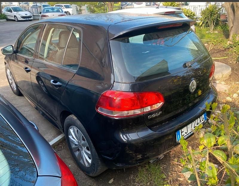 Usata VW Golf VII 101 CV (74 kW) 2012 Nero Berlina