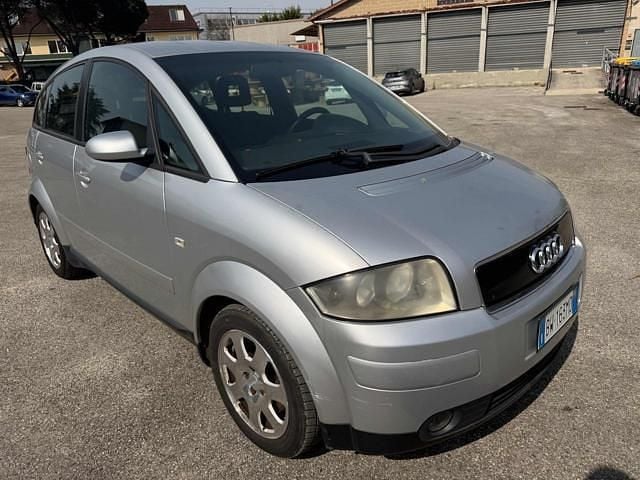 Usata Audi A2 74 CV (54 kW) 2002 Grigio Utilitaria