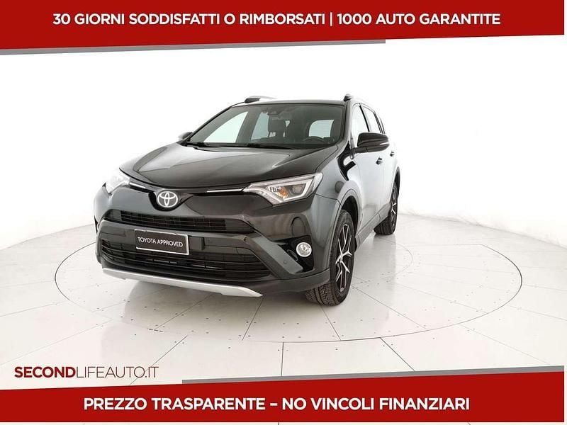 Usata Toyota RAV4 Lounge 143 CV (105 kW) 2017 Nero SUV