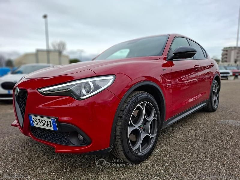 Usata Alfa Romeo Stelvio Sprint 190 CV (139 kW) 2020 Rosso SUV