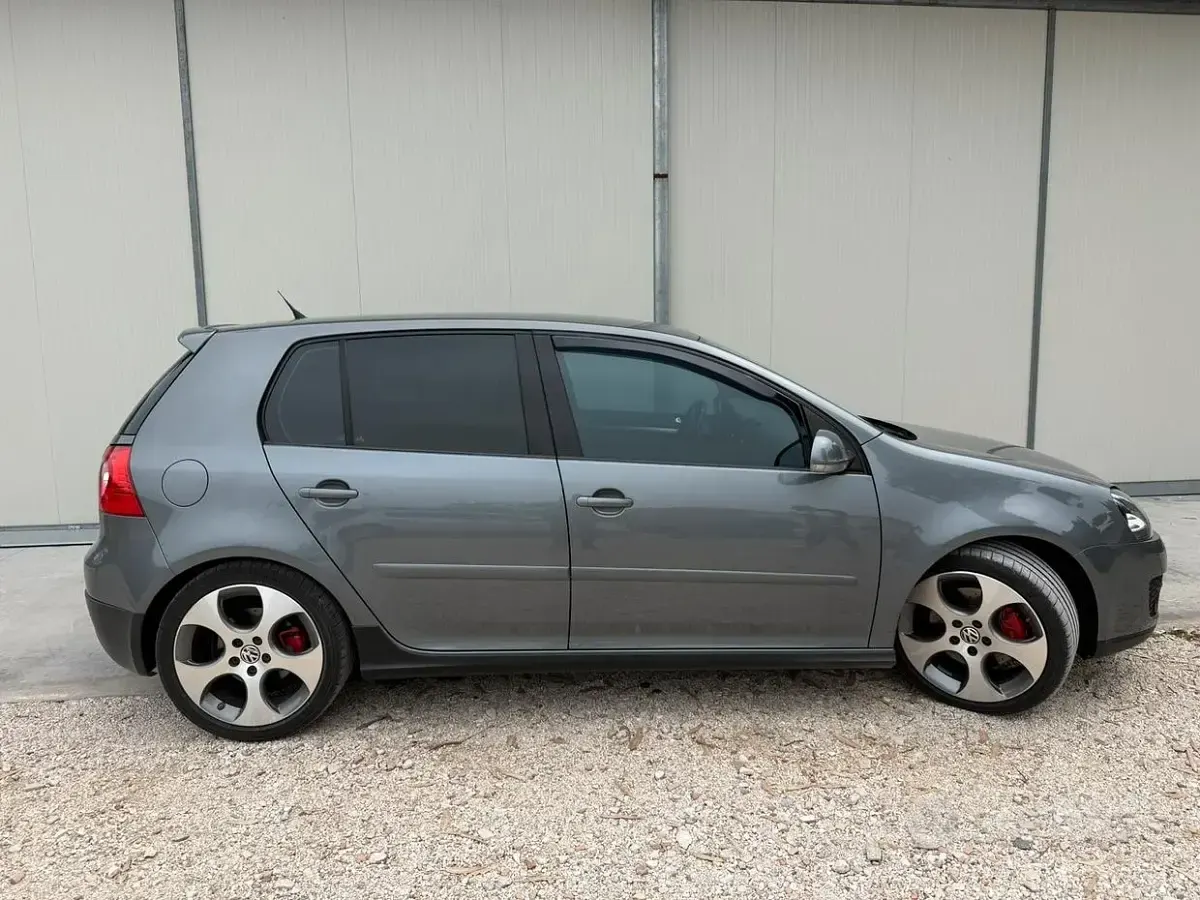 Usata VW Golf IV GTI 200 CV (147 kW) 2006 Grigio Berlina