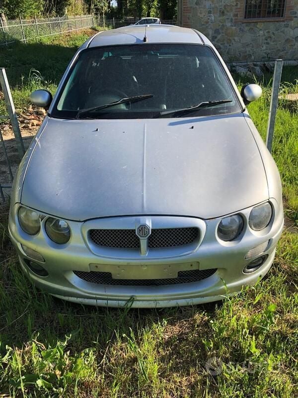 Grigio Usata 2004 MG ZR Due volumi | 1950 € - Immagine 1/4