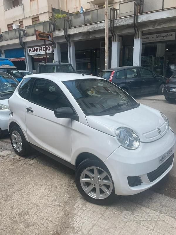 Bianco Usata 2022 Aixam Minauto Utilitaria | 6000 € (Super prezzo) - Immagine 1/4