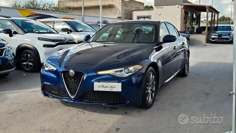 Usata Alfa Romeo Giulia 136 CV (100 kW) 2018 Blu Berlina