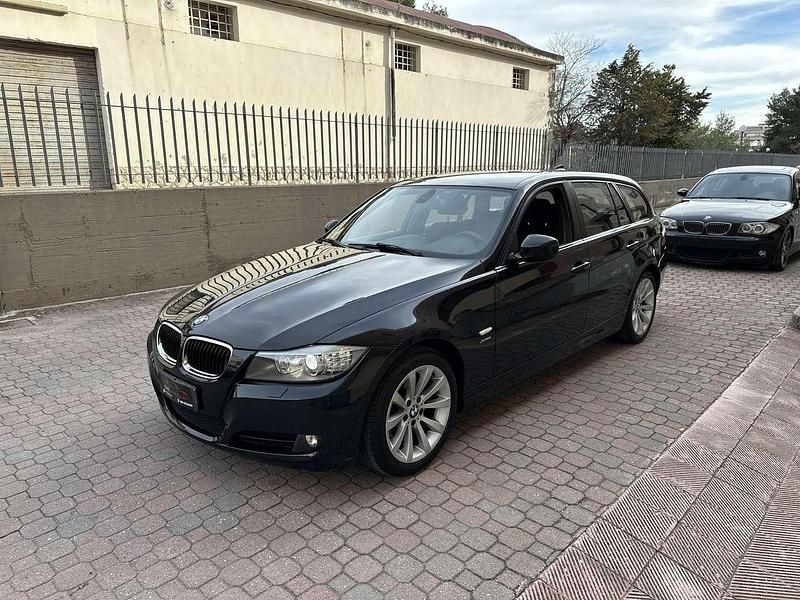 Usata BMW 320 184 CV (135 kW) 2011 Nero Station wagon